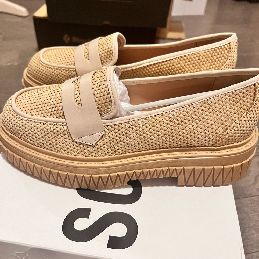 NEW. NEVER WORN. Schutz Loafers. Size 8.